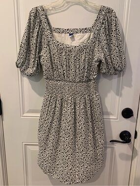 Old Navy Black and White Floral Smocked Mini Dress